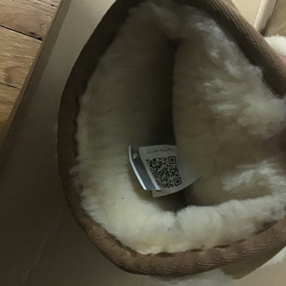 Ugg Boots  W Carter - Picture 7 of 8